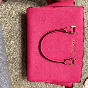 Michael Kors pink purse. Excellent condition